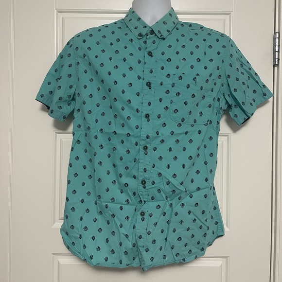 Men’s Dress Shirts - Picture 2 of 14